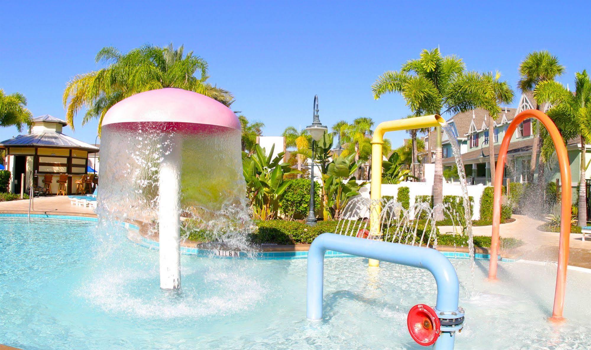 Runaway Beach Resort By Magical Memories -Disney Area Kissimmee Eksteriør billede